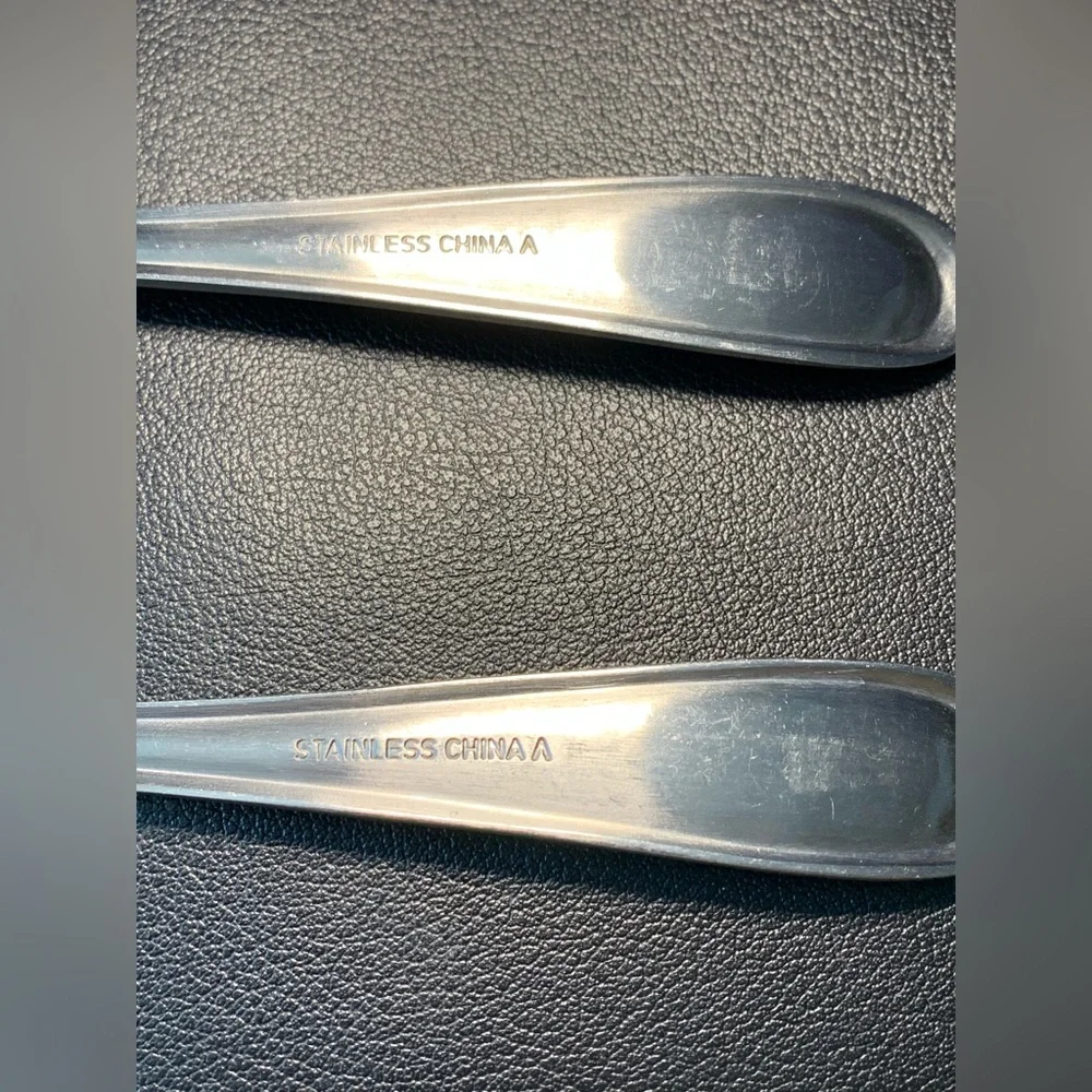 4 Stainless Flatware Soup Spoons Heavy Guage Solid Industrial Strength EXCELLENT